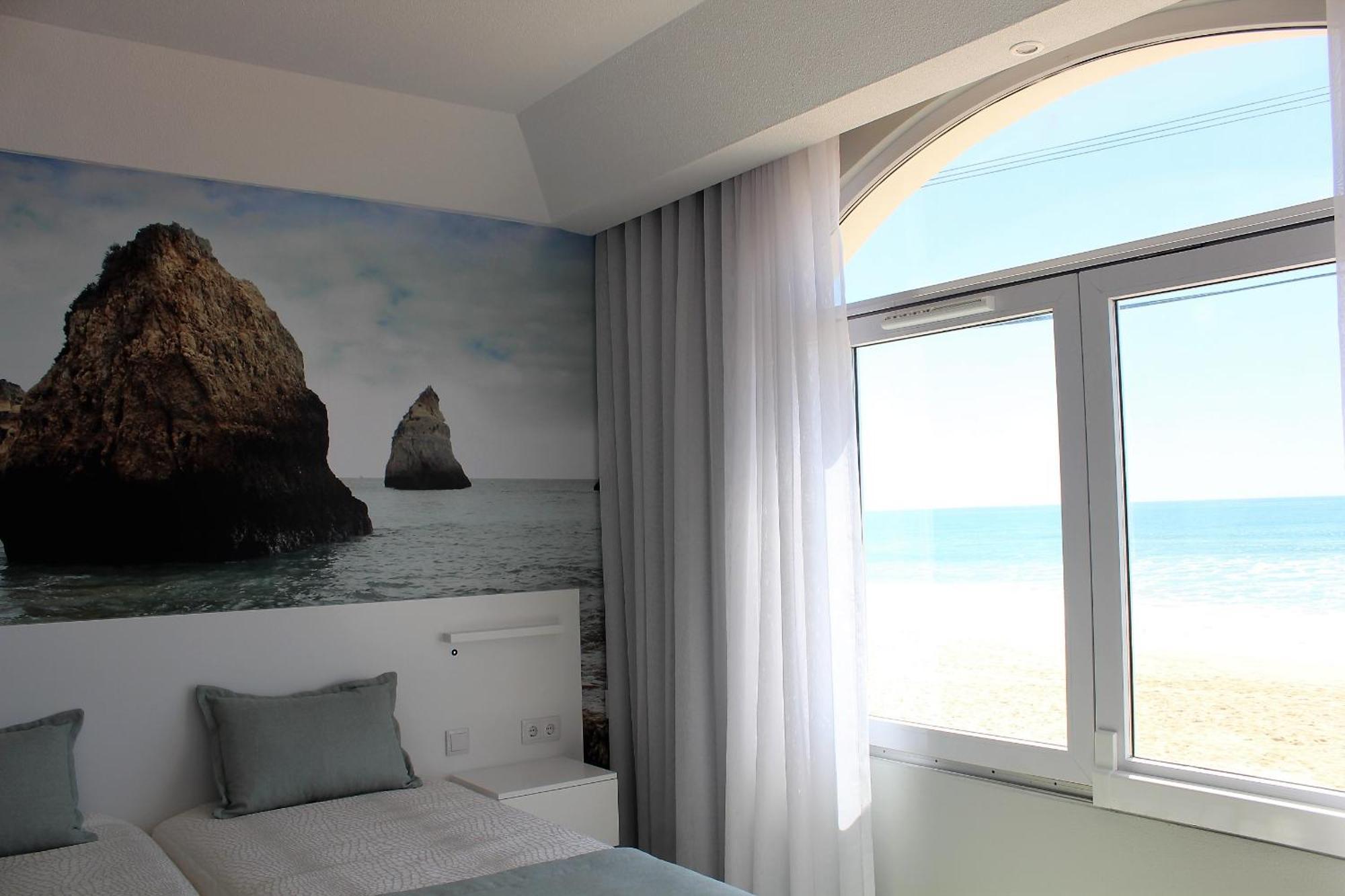 Golden Beach Guest House & Rooftop Bar Faro Eksteriør billede