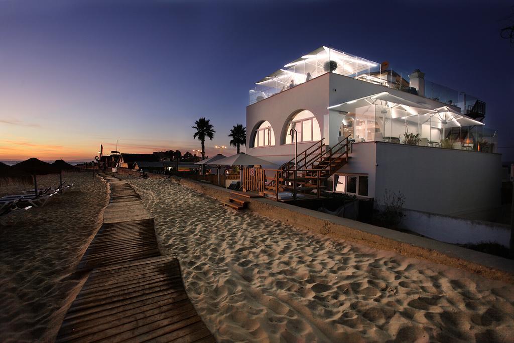 Golden Beach Guest House & Rooftop Bar Faro Eksteriør billede